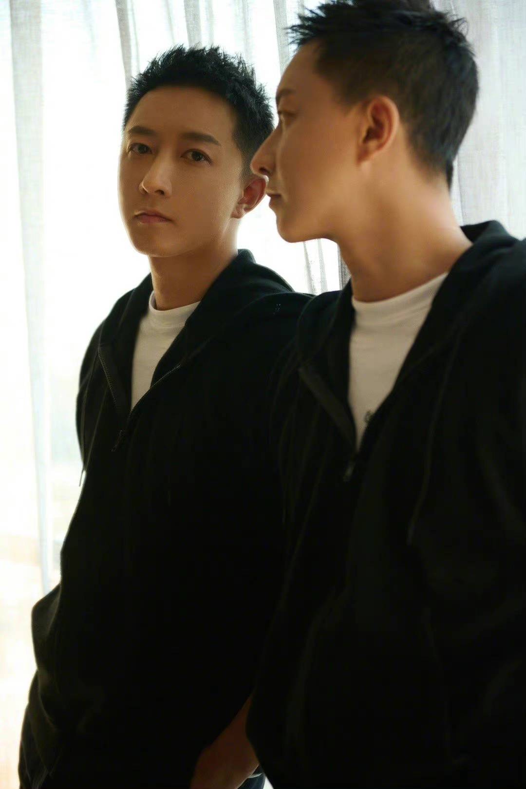 品牌 韩庚 亮相品牌活动，状态真是一级棒！帅气值拉满~