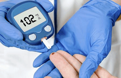 血糖|39岁男子突发糖尿病，医生提醒：身体出现这3个症状，可能是糖尿病找上你了