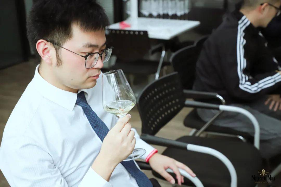 悦鉴|醇香酒韵，悦鉴美好 | 米茨酒庄&amp;泰隆银行VIP品鉴会