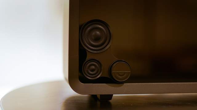 谁说音箱只能听？Lyiew的Pro3沉浸式字幕音箱给你好听又好看