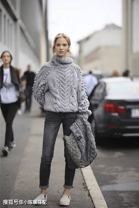 上半身 中年微胖身材的穿搭禁忌:不要穿一身黑,也不要“装嫩”