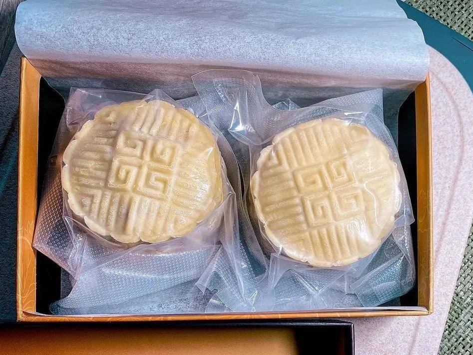 惠灵顿月饼鸡头米奶茶餐饮行业创新路子到底有多野