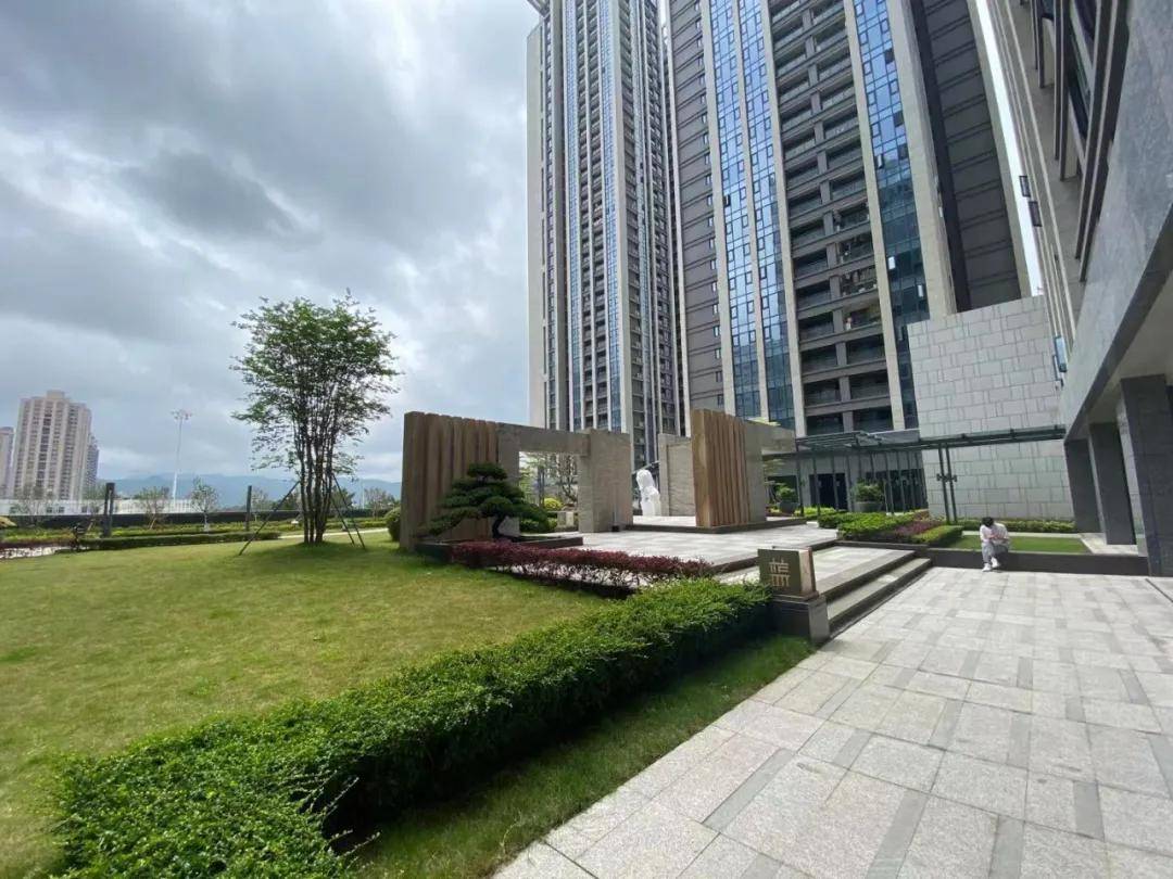 深圳盐田蓝郡公馆公寓为什么便宜【图文解析】_项目