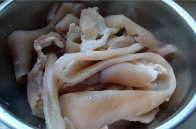 肝脏|肝癌多是“吃”出来的？医生：身体若有4种异常，肝脏或已“千疮百孔”