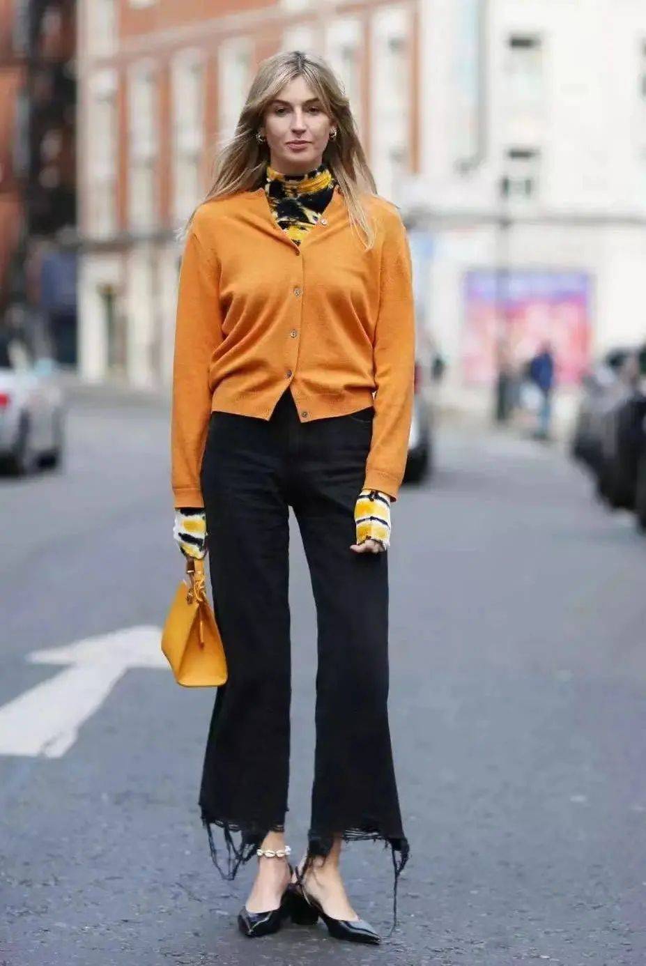 层次 毛衣今冬流行这么穿，巨美！