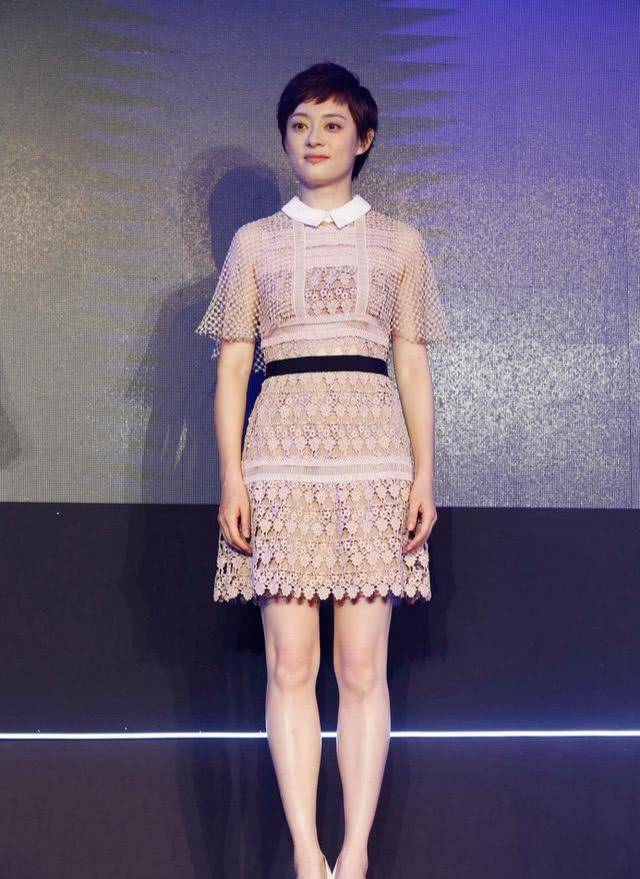 生活 39岁孙俪登封面状态好,身材苗条气质佳,她是如何保养的呢?