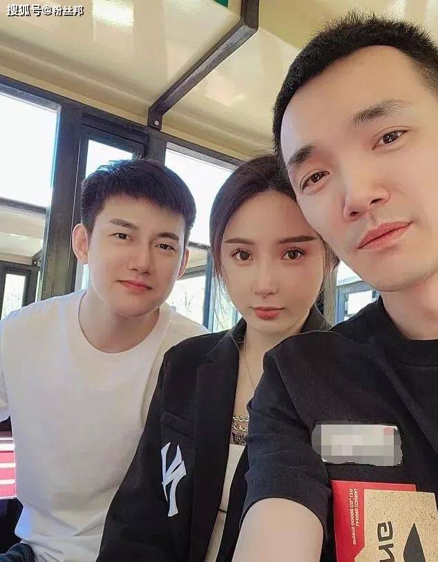 yy主播们喜事"扎堆",李二狗官宣有女儿后,阿哲也要做爸爸了_老婆
