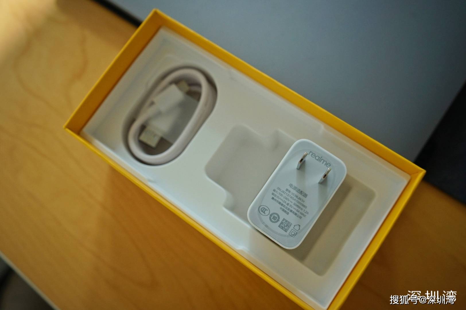 科技|将骁龙 778G 手机带入 1500 元价位段，realme Q3 的全面升杯之作