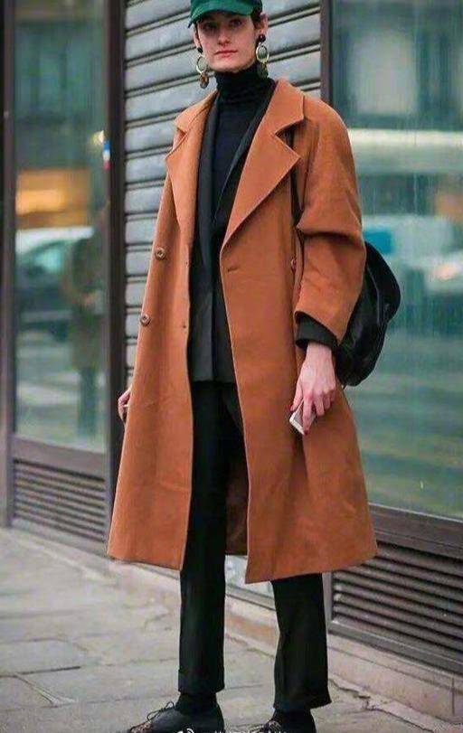 毛衣 今年想要时髦有范,穿出精致的脸庞,不妨选择烟管领毛衣