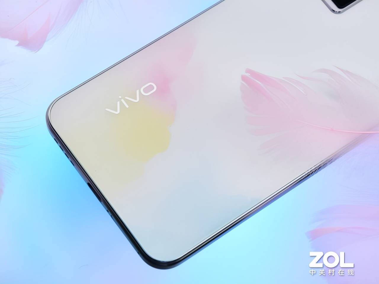 小姐姐的自拍新装备 vivo  S10e图赏