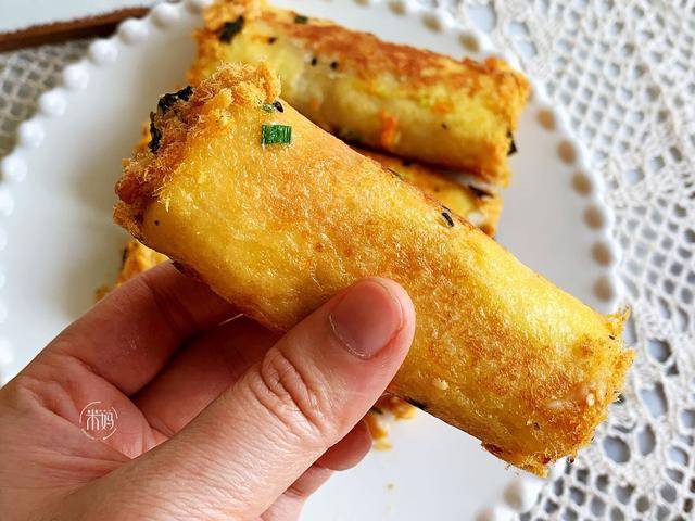 做法|最近孩子迷上它，早餐宵夜都要吃，柔软焦香还拉丝，5分钟就搞定