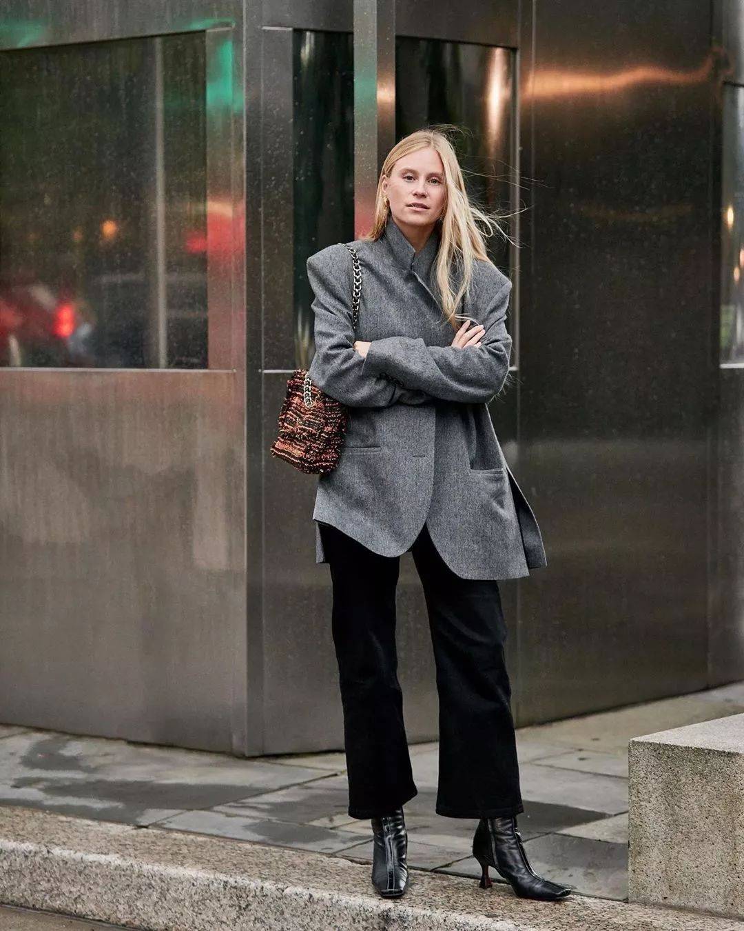 毛衣 毛衣+直筒裤= 偷偷显瘦5斤,显高五公分,气质惊艳!