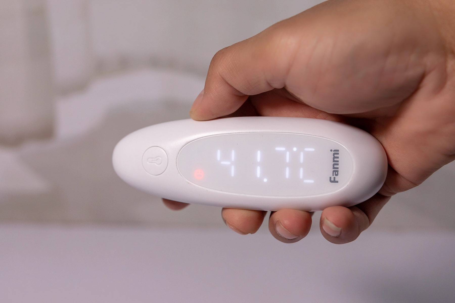 一秒测温，凡米发光耳温计，婴儿也能用的测温计