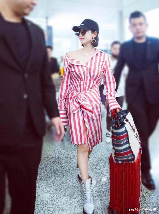 衣结 没腰、有肚子的中年女人不要“塞衣角”,学这样穿,遮肉显瘦还时髦