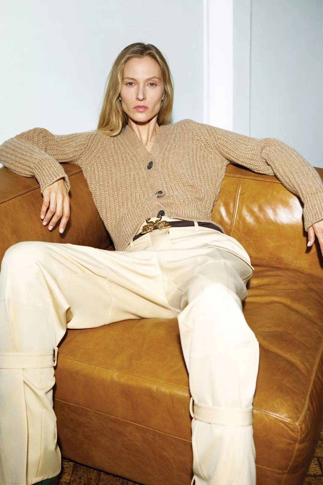 毛衣 毛衣+直筒裤= 偷偷显瘦5斤，显高五公分，气质惊艳！