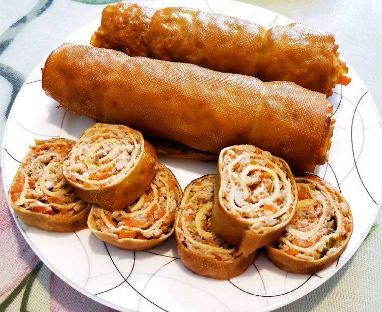 原创教你解馋过瘾的脆皮羊肉卷香而不腻又有营养孩子们都抢着吃