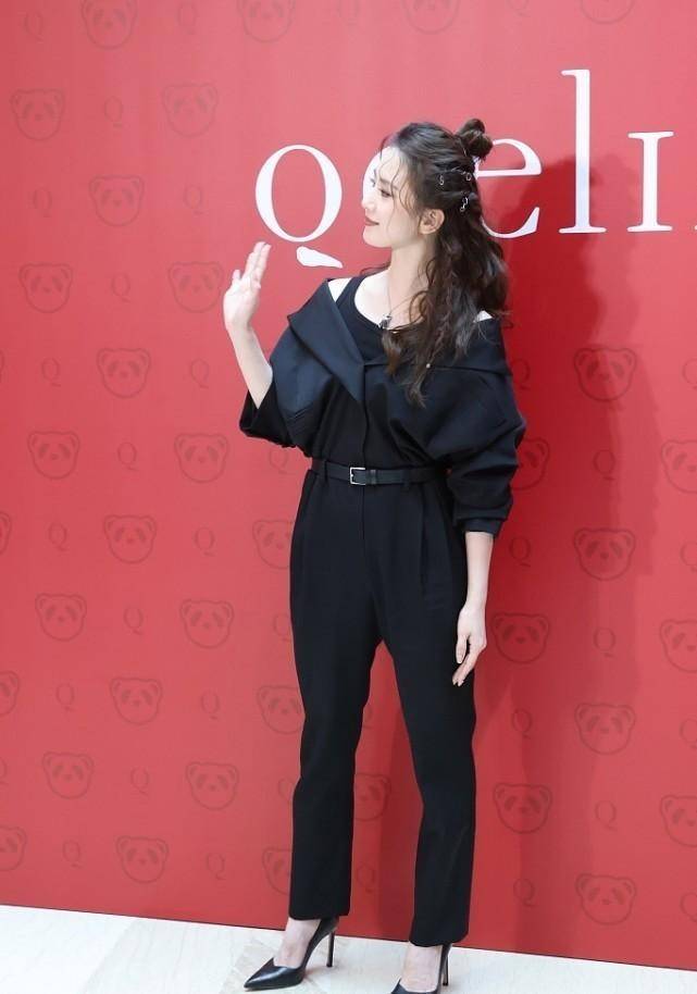 身材 刘诗诗真是气质女神，结婚生子后身材也没走形，穿连体裤非常帅气