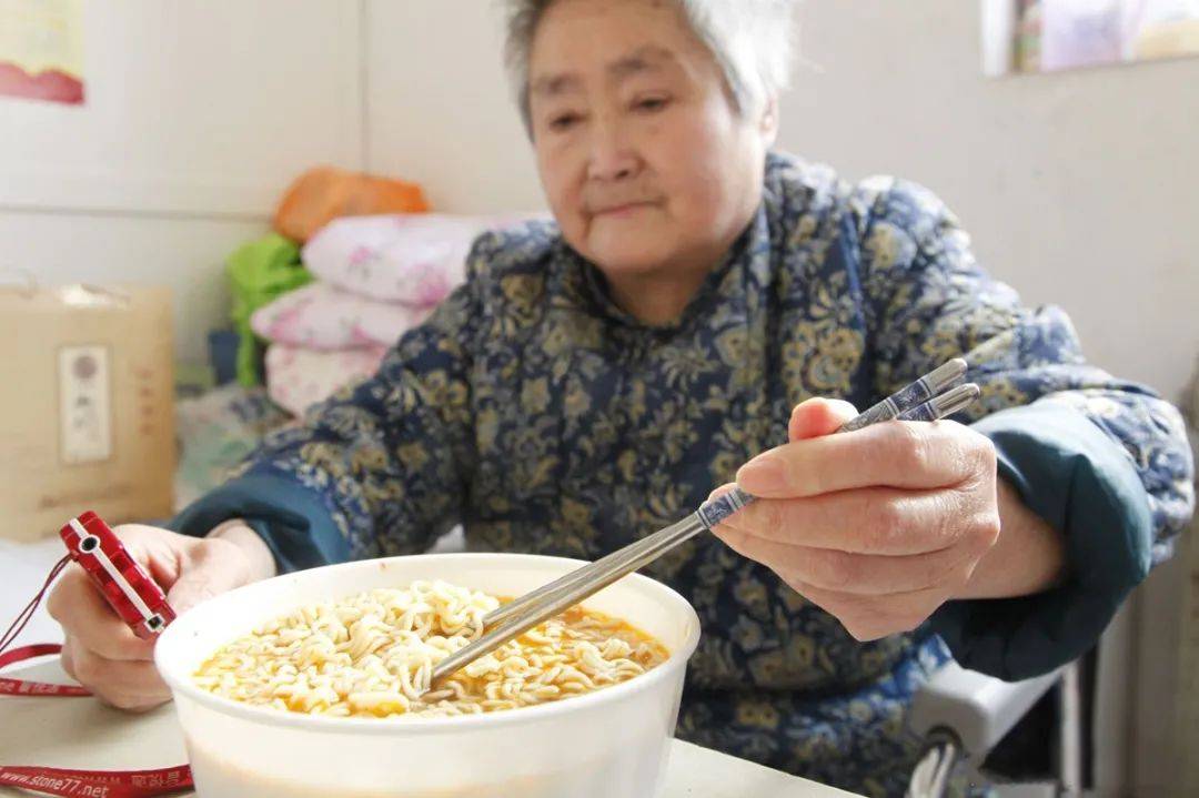 导火索|这碗“有毒”的月子餐是“月子仇”的导火索，别怪宝妈记恨一辈子