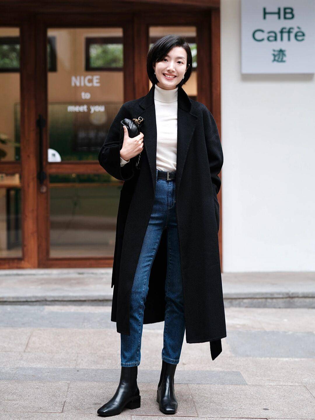 长度 秋冬季保暖衣别乱选,穿这几套大衣和羽绒服就够了,减龄又时尚