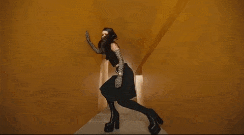 Nas 叱咤红毯、被爆红歌手示爱……这个品牌最近火得有点收不住!