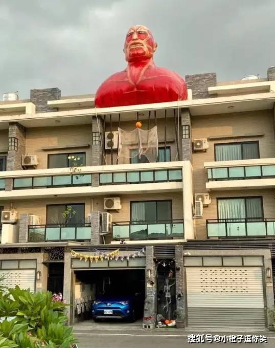 搞笑圖片：感覺大爺在用肚臍眼嘲笑我 搞笑整蠱 第5张