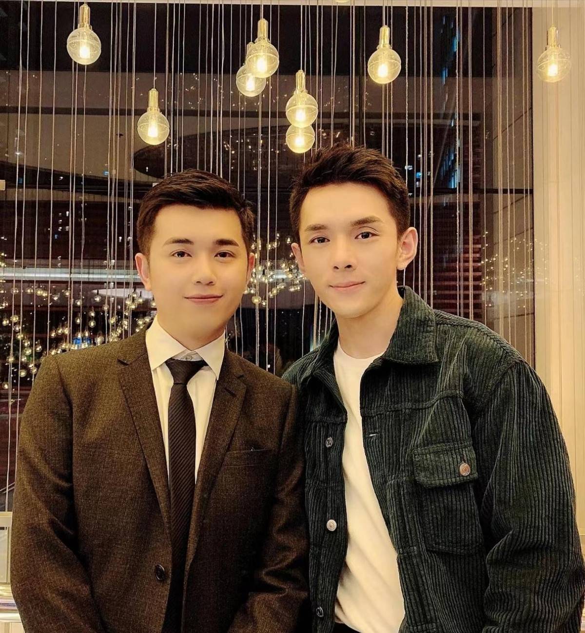 专柜两千元闯魔都，想赚两万回老家，如今1.3亿买豪宅，李佳琦凭啥？