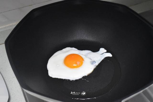 蔬菜|早餐给家人煮这碗面,荤素都有,好吃又解馋,工作量再大也不会饿