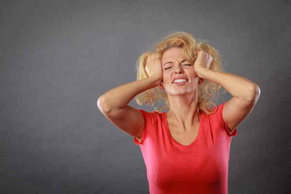 女性若有这5种表现 可能是 更年期 快到了 别不当回事 症状