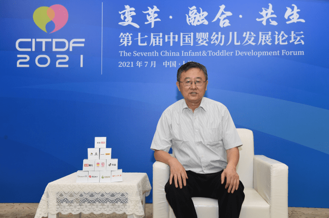 超级育儿家首都儿研所张霆家长如何科学为孩子补充营养