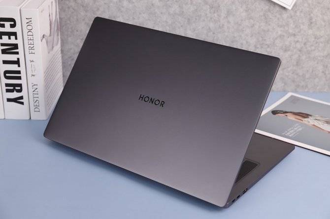 16英寸轻薄本 85W超燃火力！荣耀MagicBook 16 Pro上手评测