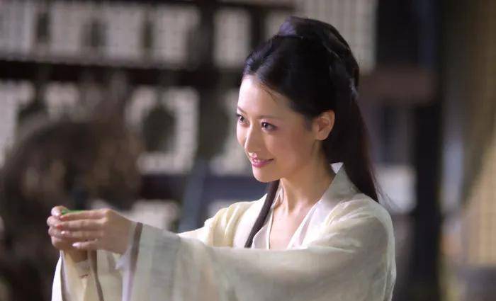 扮演者|盘点影视剧中那些难以取舍的白月光与朱砂痣