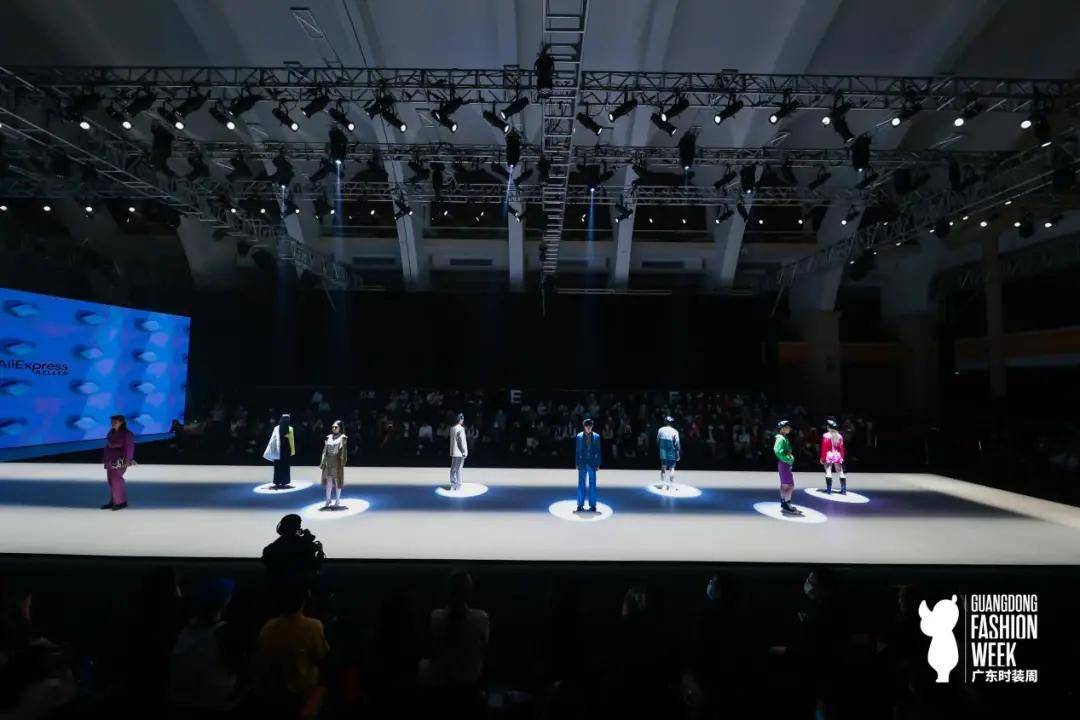 球速 时尚·重定义——2021全球速卖通秋冬时尚发布会成功举办