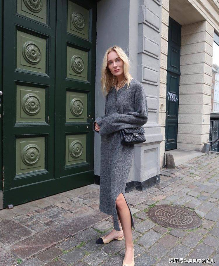 毛衣 会打扮的中年女性，秋冬季都在穿这3件上衣，轻松打造年轻态