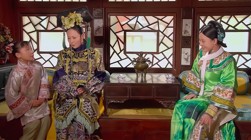 《甄嬛传》:甄嬛有够心狠,原作里,竟然安排自己母亲和皇上见面_电视剧