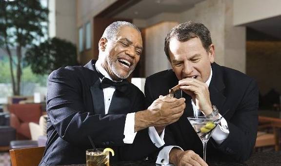 肾脏|尿毒症也有“偏爱”？有5大坏习惯的人，可能在名单上