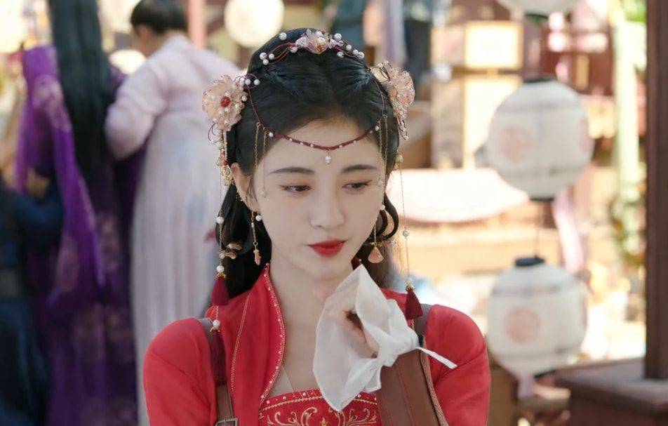 李府|鞠婧祎新剧又“扑”了，豆瓣开分仅4.3，只怪她的古装实在太美了