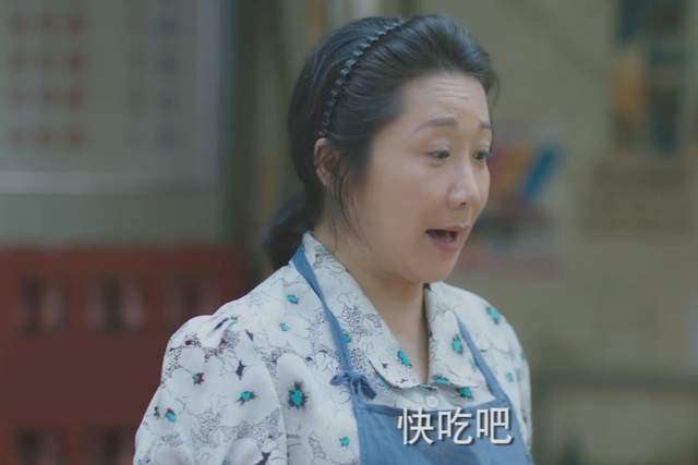 角色|《星辰大海》配角来头不小：认出了伪装者的间谍孤狼，没认出黄蓉