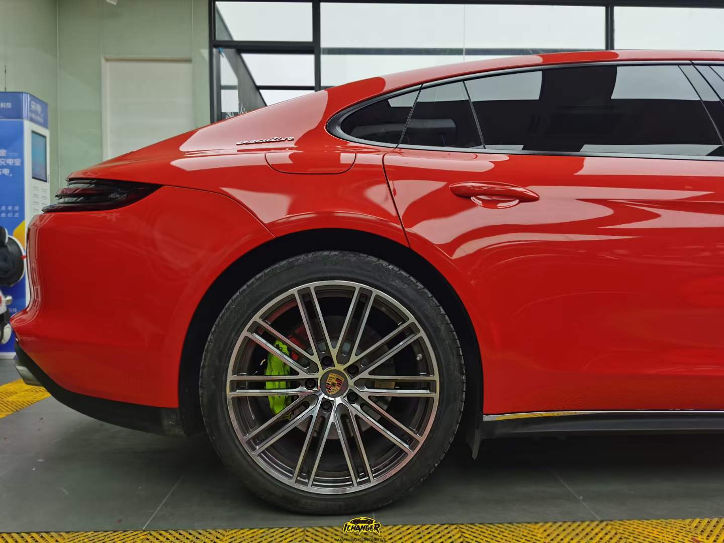 保时捷帕拉梅拉汽车ichanger(icr)改变者改色膜熔岩橙