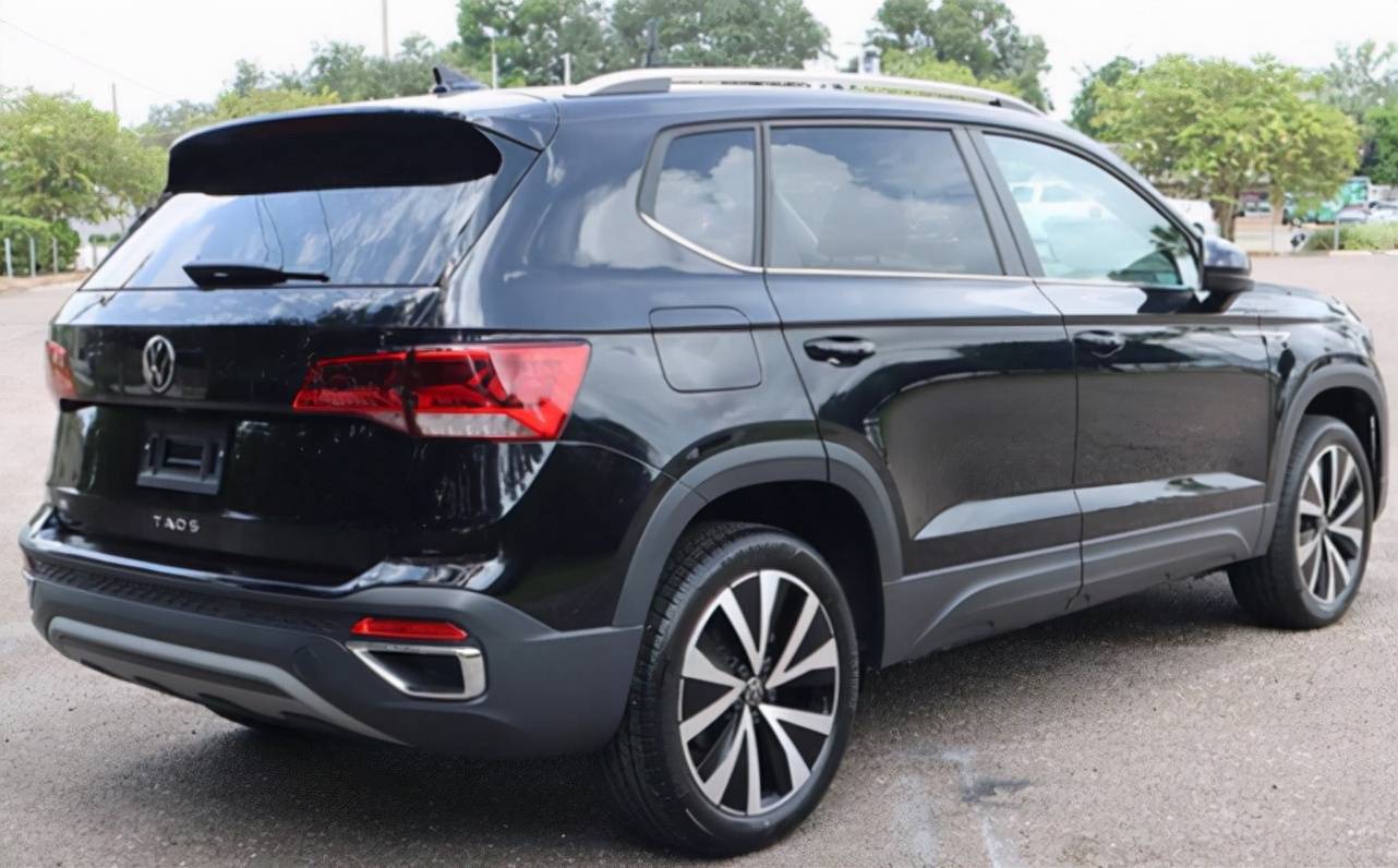 出口版大众途岳亮相落地15万15t引擎8at配置全面升级