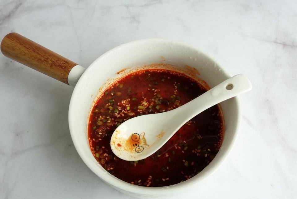 做法|酸汤水饺好不好吃，酸汤至关重要，教你万能酸汤做法，简单又实用