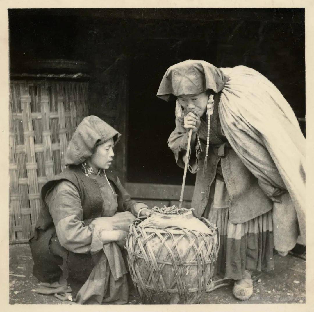 庄学本:彝族信仰和生活影像_摄影