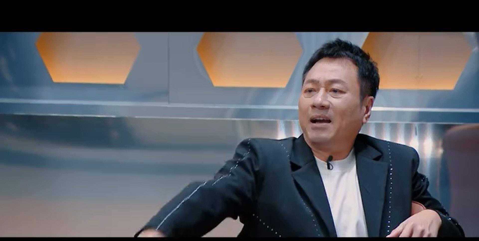 官宣|黎耀祥上内地综艺《开拍吧电影》演绎大牌导演嚣张的神情