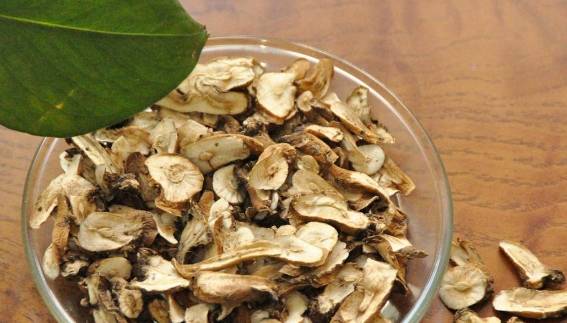 原创患乳腺增生的女性,常喝2水,改正3习,做好4件事,会慢慢变好!