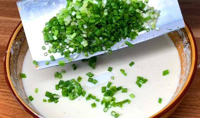 葱花|早餐饼最新做法,不揉面,不用发面,比包子好吃,5分钟就出锅