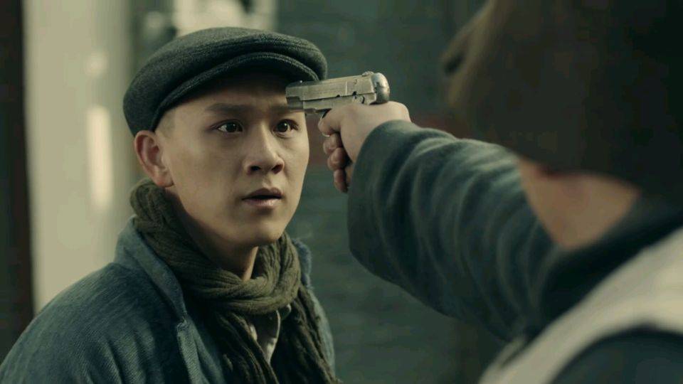 江汰清|《前行者》小高潮,大川以死“证明清白”,真正的内奸这才出现