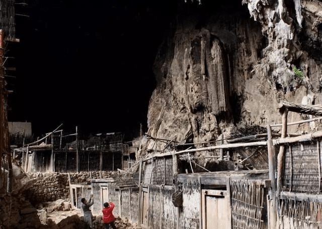 自建山洞居住 6328403b7c0b4f74b9b05f467c4dd42b.png