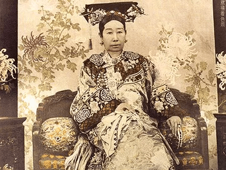 桃花的千古疑问：古代美人如何保养的Binking玫瑰海藻银耳羹来帮您
