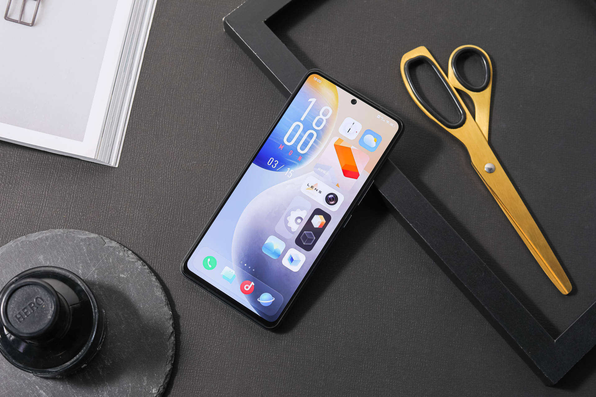 想让手机多用几年iqooneo5的12512g版可以了解下