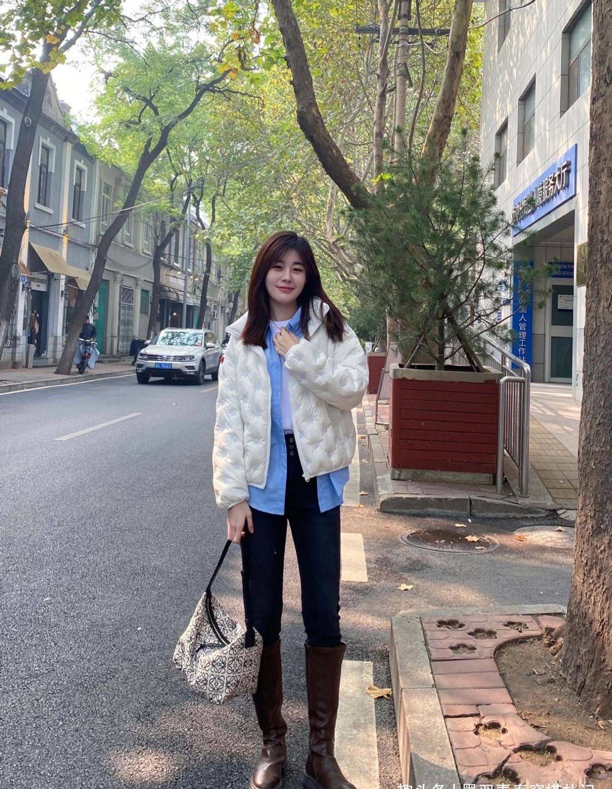 黑色 30+40的女性朋友，喜欢穿“高靴裤””看看博主示范后时髦又得体