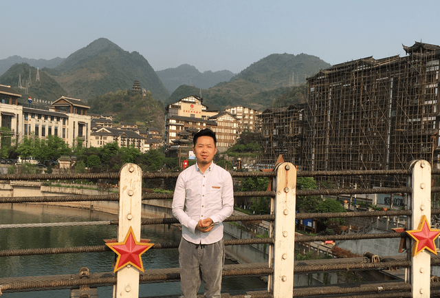 龚氏网公司董事长在贵州考察期间照片